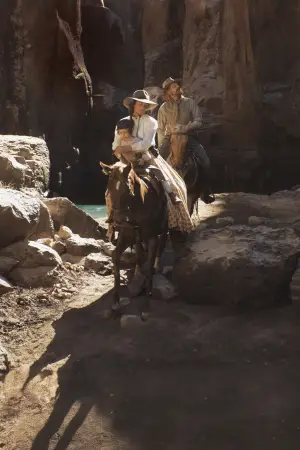 Постер к фильму "Мёртвые не причиняют боли" #684343