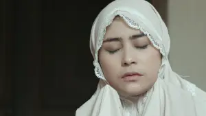 Задник к фильму "Данур. Я вижу призраков" #689131