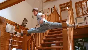 Задник к фильму "Не отступать и не сдаваться 3: Братья по крови" #437826