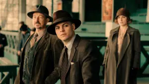 Задник к фильму "Спецподразделение - Первое убийство" #651636