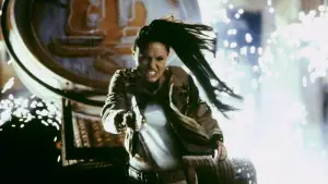 Задник к фильму "Лара Крофт: Расхитительница гробниц 2 - Колыбель жизни" #703101