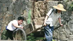 Видео к фильму Под ветвями боярышника | Под ветвями боярышника - Trailer