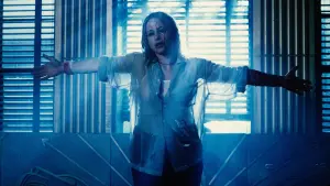 Задник к фильму "Стигматы" #293460