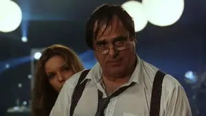 Задник к фильму "Охранник для дочери" #684019