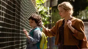 Задник к фильму "Дети других людей" #472473