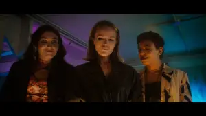 Задник к фильму "Sam Wants Her Sweater Back" #778084