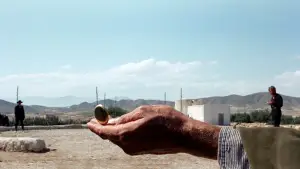 Задник к фильму "На несколько долларов больше" #629441