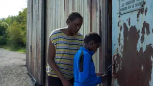 Задник к фильму "Тори и Локита" #411623