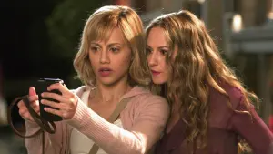 Задник к фильму "Маленькая черная книжка" #388980