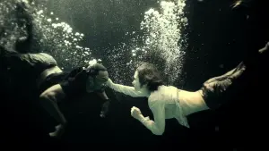 Задник к фильму "Убежище" #466030