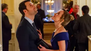 Видео к фильму Mistletoe & Menorahs | Mistletoe & Menorahs - Official Trailer - MarVista Entertainment