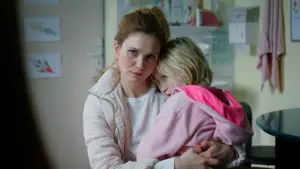 Задник к фильму "Разрушительница системы" #381767