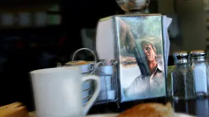 Задник к фильму "Оправданная жестокость" #235077