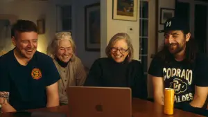 Задник к фильму "Noah Kahan: Out of Body" #773579