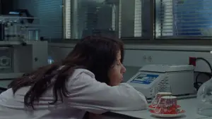 Задник к фильму "İki Laborantın Yorgun Saatleri" #538818