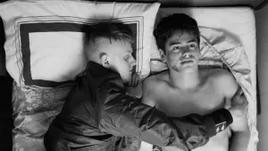 Задник к фильму "Рейв" #496077