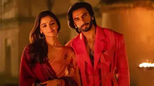 Задник к фильму "Рокки и Рани. История любви" #380598