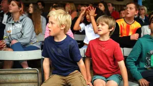 Задник к фильму "Сэм и Джейк. Летние приключения" #500923