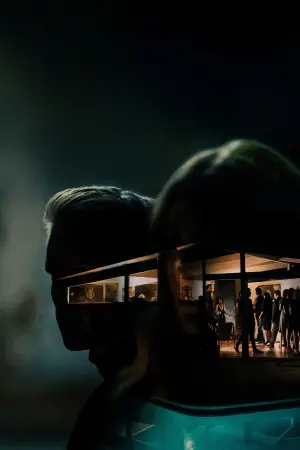 Постер к фильму "Кто их пригласил?" #371910