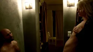 Задник к фильму "Сексуальные хроники французской семьи" #464881