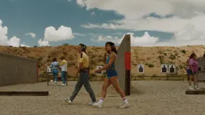 Задник к фильму "Любовь истекает кровью" #434540