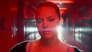 Задник к фильму "Дрянные девчонки" #453177