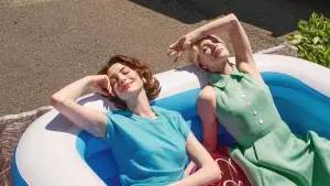 Задник к фильму "Материнский инстинкт" #731643