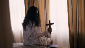 Задник к фильму "Дом с паранормальными явлениями" #320114