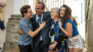 Задник к фильму "Незабываемый год - лето" #417118