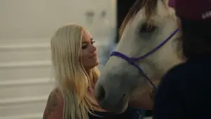 Задник к фильму "К востоку от стены" #617492