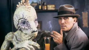 Видео к фильму Обед нагишом | Official Trailer