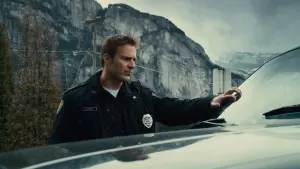 Задник к фильму "Опасный человек" #418280