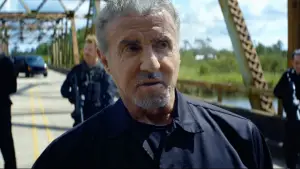 Задник к фильму "Непробиваемые" #579475