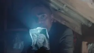 Задник к фильму "Внутри" #441032