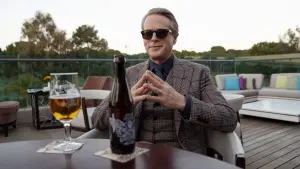 Задник к фильму "Операция «Фортуна»: Искусство побеждать" #280437