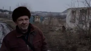 Задник к фильму "Сірі бджоли" #694447