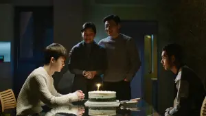 Задник к фильму "Краткая история семьи" #706917