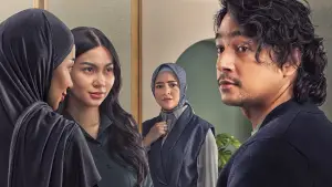 Задник к фильму "La Tahzan: Cinta, Dosa, Luka..." #672797