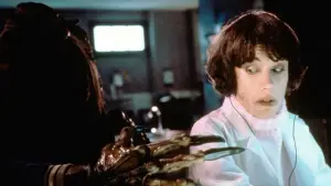 Задник к фильму "Инопланетянин в чужом теле" #707475