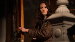 Задник к фильму "Хэллоуин заканчивается" #301202