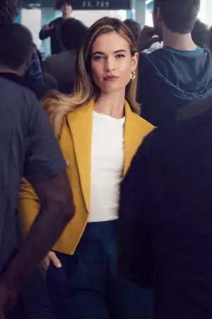 Постер к фильму "Свайпнуть" #590763