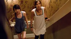 Задник к фильму "Незваные" #353740