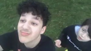 Задник к фильму "Doct. Julu" #775933