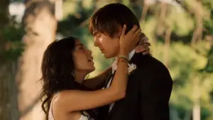 Задник к фильму "Классный мюзикл 3: Выпускной" #721460