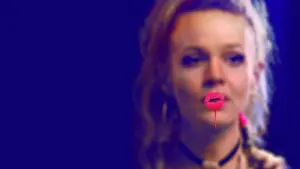 Задник к фильму "Девушка, подающая надежды" #215068