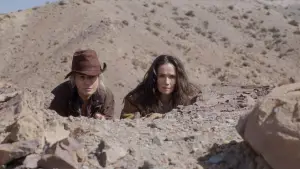 Задник к фильму "Разбитая земля" #745364