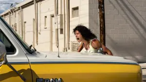 Задник к фильму "Любовь истекает кровью" #434482