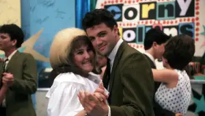 Задник к фильму "Лак для волос" #632505