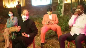 Задник к фильму "Безумное кино для взрослых" #378874