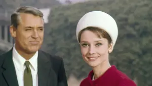 Задник к фильму "Шарада" #201913